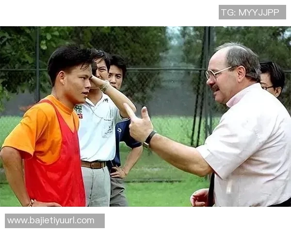 施拉普纳：要让中国足球走向辉煌需重视技术与精神而非金钱利益