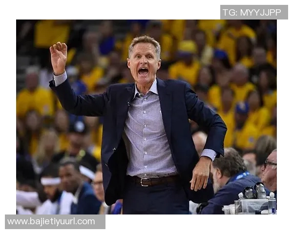 穆迪三分雨下32分闪耀全场张佳玮称赞首发组合攻势如虹 穆迪三分雨下32分闪耀全场张佳玮称赞首发组合攻势如虹