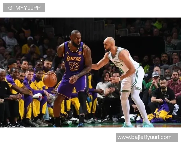 湖人首节失利半场落后绿军三分火力全开里夫斯状态低迷