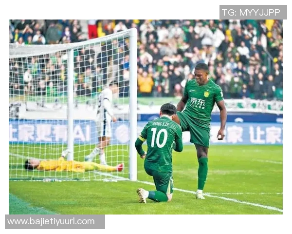 法比奥幽默回应裤子破洞事件揭示他为比赛付出的努力与坚持 法比奥幽默回应裤子破洞事件揭示他为比赛付出的努力与坚持